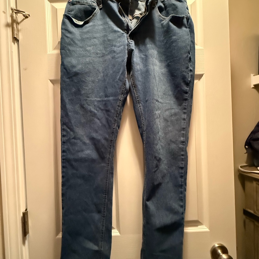 Classic men’s Blue Denim Jeans